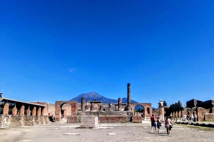 Pompeii ruins