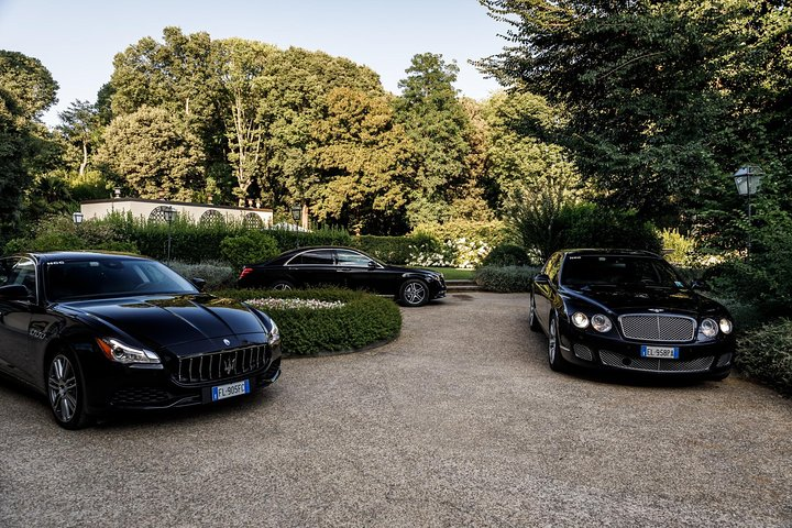 Our deluxe sedans