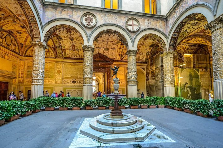 Palazzo Vecchio's courtyard