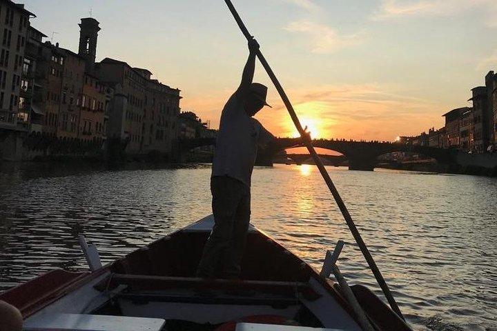 Florence sunset boat cruise with aperitivo - Photo 1 of 9
