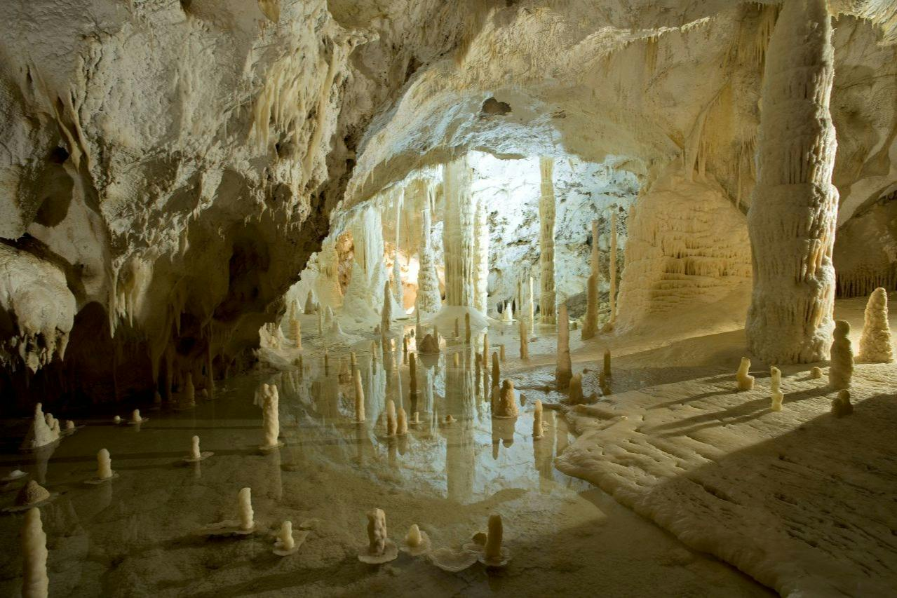 Frasassi Caves: Guided Tour - Photo 1 of 7
