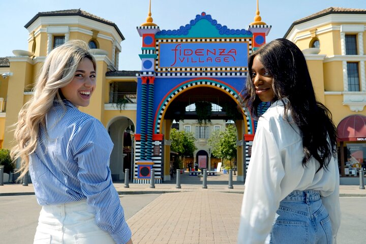 Experience open-air shopping at Fidenza Village where designer boutiques meet dining delights all just an hour from Milan—perfect for a stylish day out with friends.