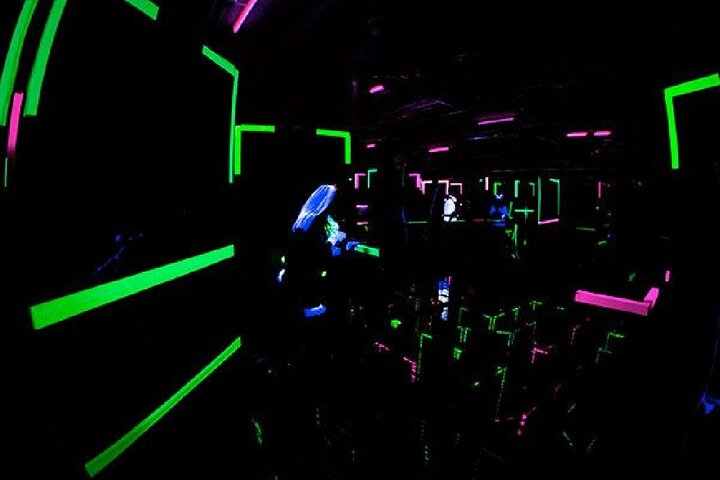 Fun Laser Challenge with your Friends in Umbria + Aperitif - Photo 1 of 4