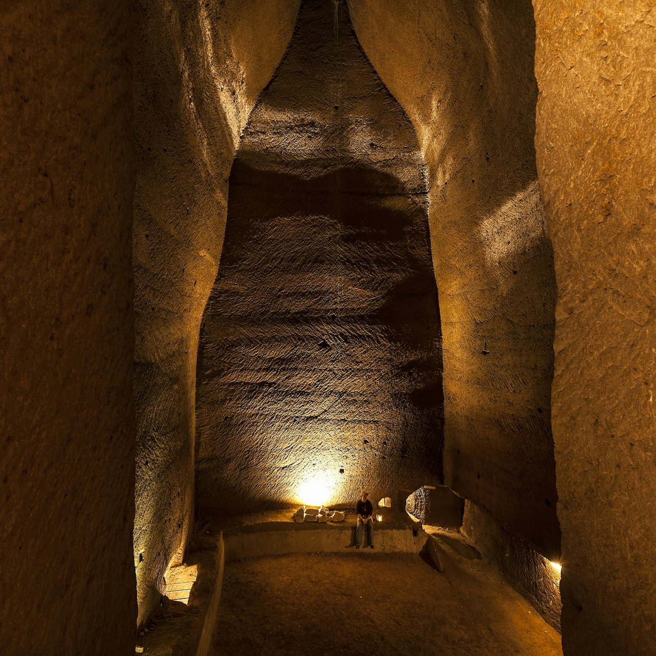 Galleria Borbonica: Guided Tour - Photo 1 of 3