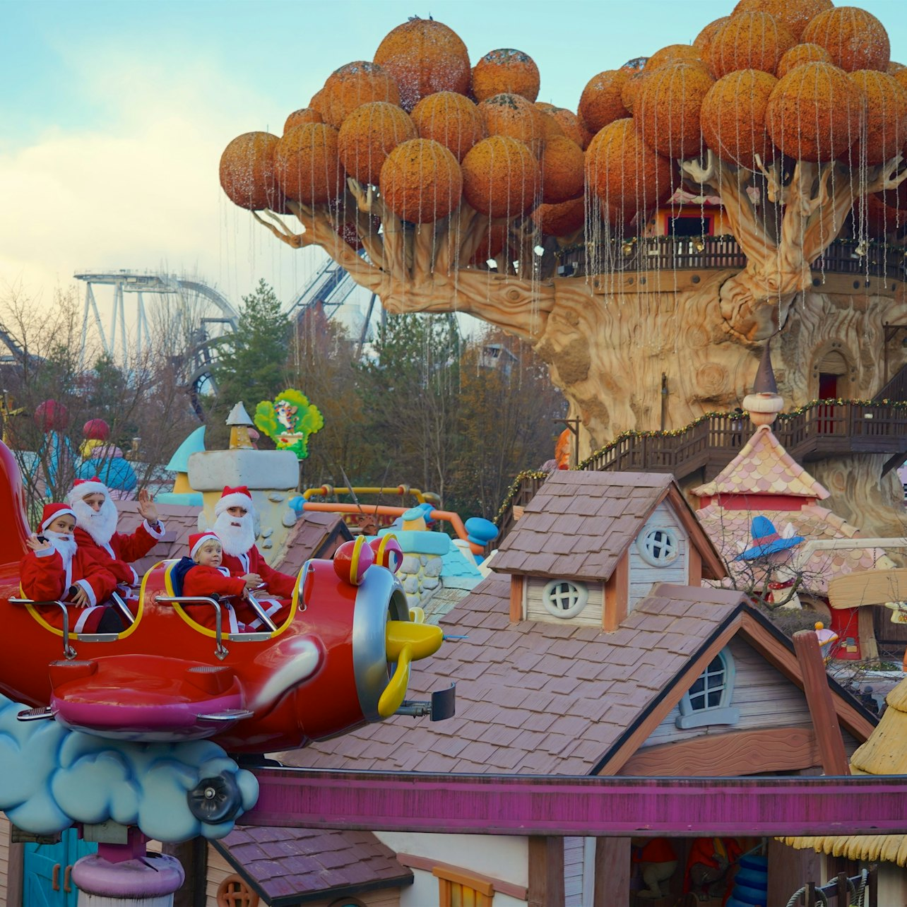 Gardaland Magic Winter: Entry Ticket - Photo 1 of 11