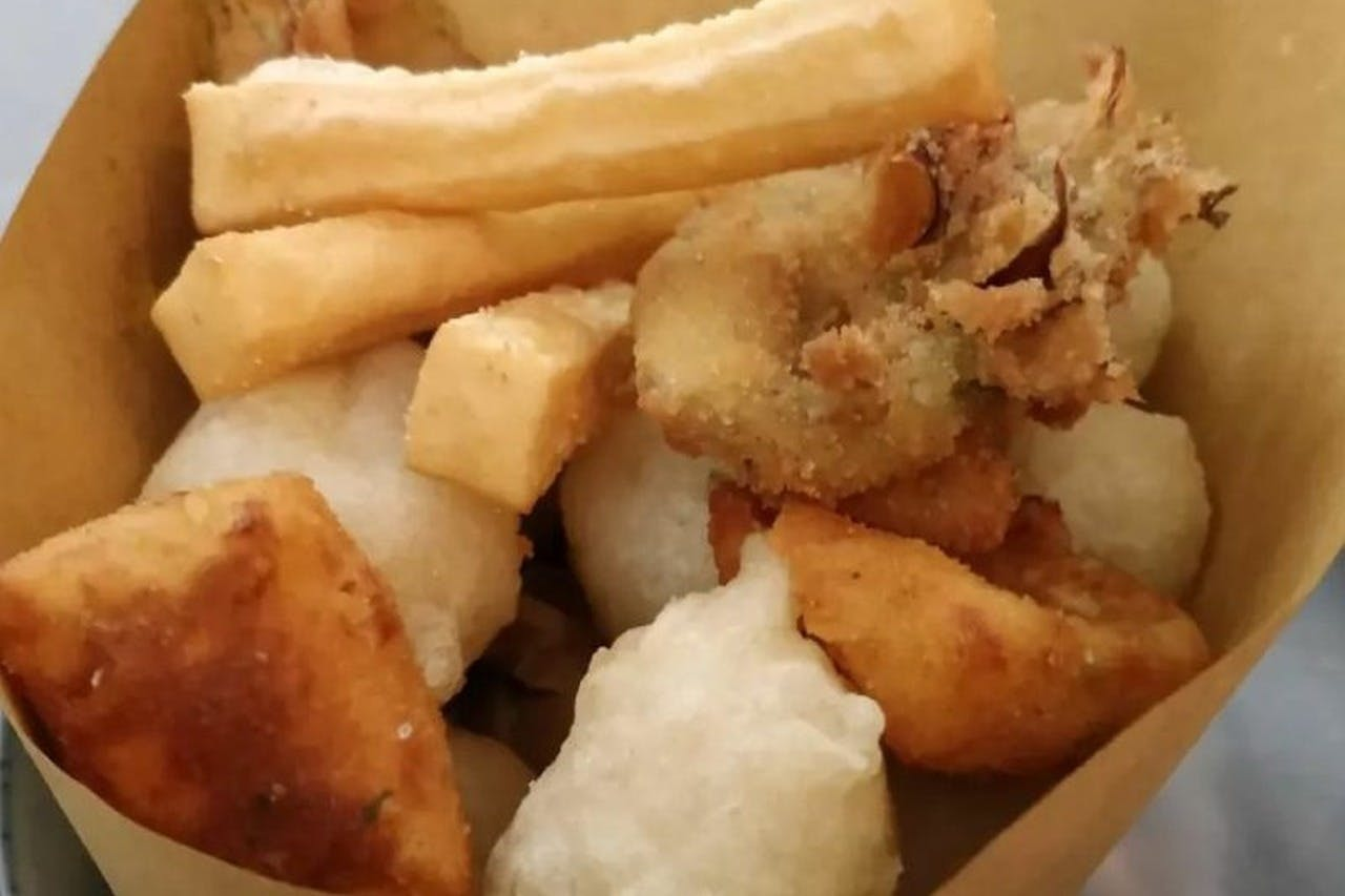 Aquarium of Genoa: Entry Ticket + Street Food Tasting - Photo 1 of 5