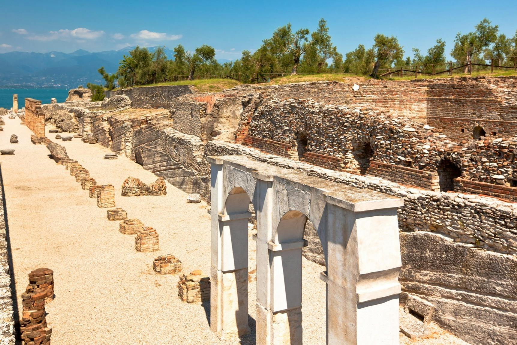Grottoes of Catullus: Guided Tour - Photo 1 of 8