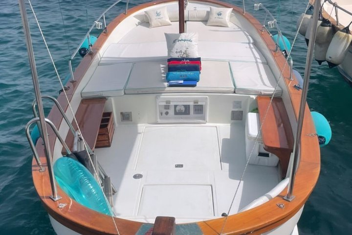 Half day by boat to Capri in the gastronomic tradition - Photo 1 of 25