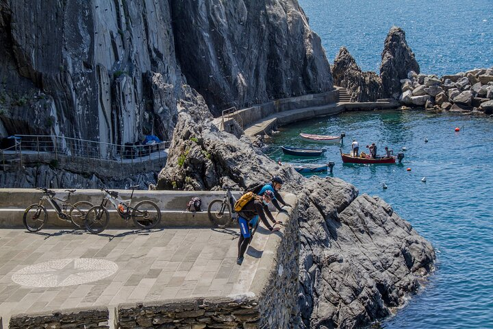 Half Day Private Tour of the Cinque Terre by E-Bike - Photo 1 of 5