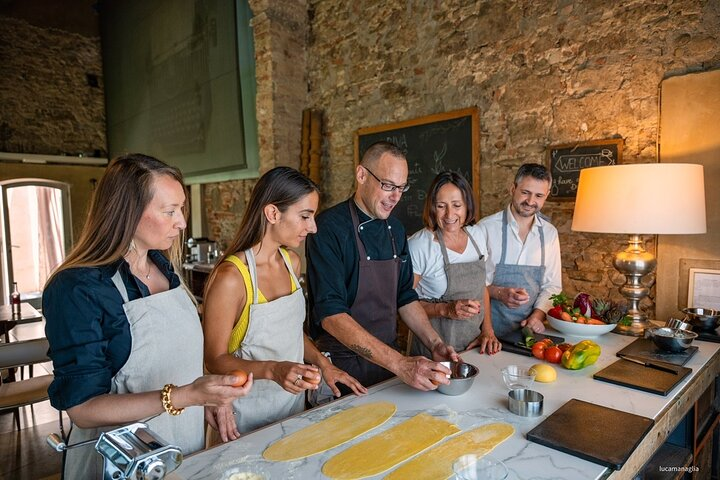 Hands-on Pasta making class - Photo 1 of 18