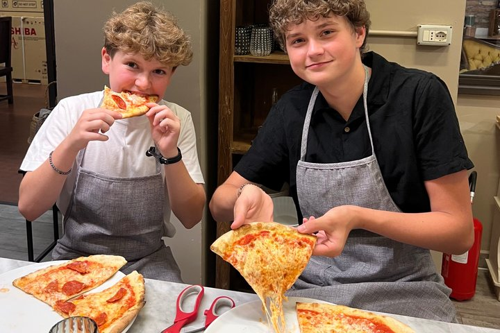 HOLY PIZZA! Fun Pizza & Gelato Class Delish Wine Cold A/C Vatican - Photo 1 of 15