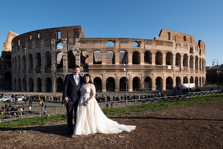 UrbExcursions Honeymooners Rome Tour with Professional Photographer from Civitavecchia Port
