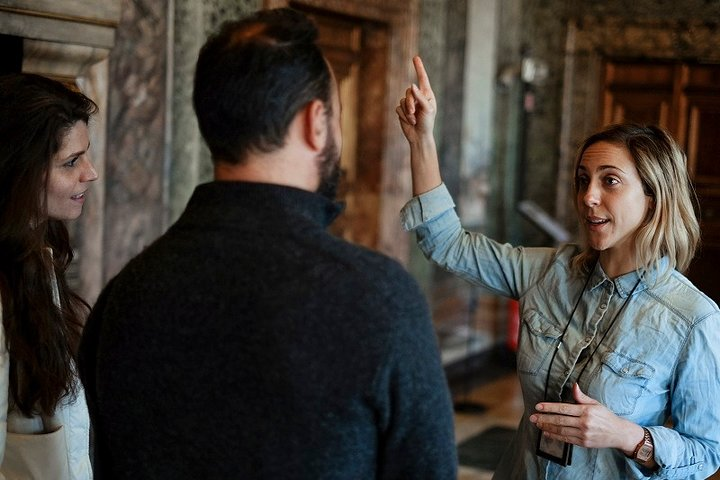 Rome: Raphael Private Tour - St. Agostino and Villa Farnesina  - Photo 1 of 11