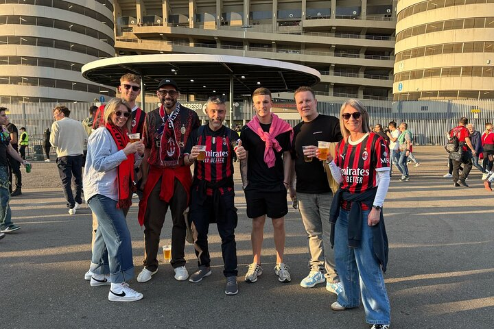 Milan: Join an AC Milan or Inter Football Match with a Local - Photo 1 of 14