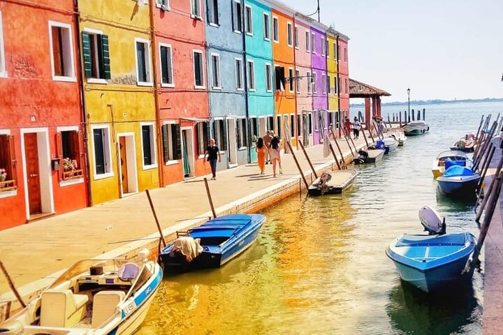 The gems of the lagoon. Torcello Burano Murano with a real local! - Photo 1 of 25