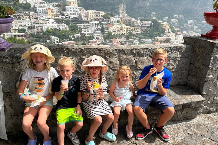 Experience the beauty and history of Italy with our exclusive Pompeii Sorrento Positano English Driver Private Mercedes service. 