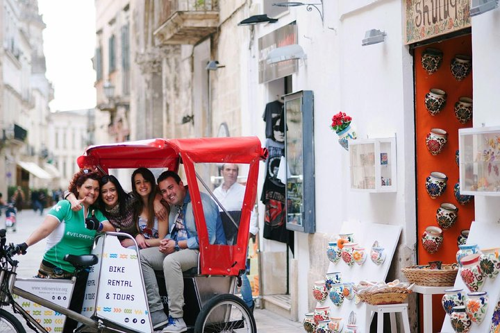 Shopping in Lecce by rickshaw