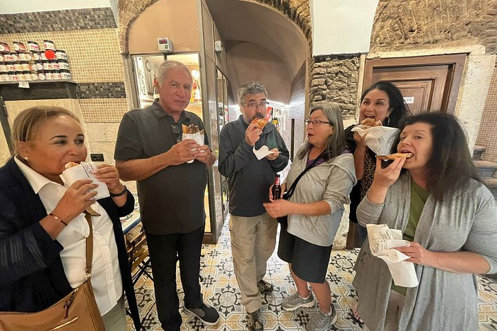 Rome: Lip Smacking 4 hours Foodie Tours in golf cart - Photo 1 of 19