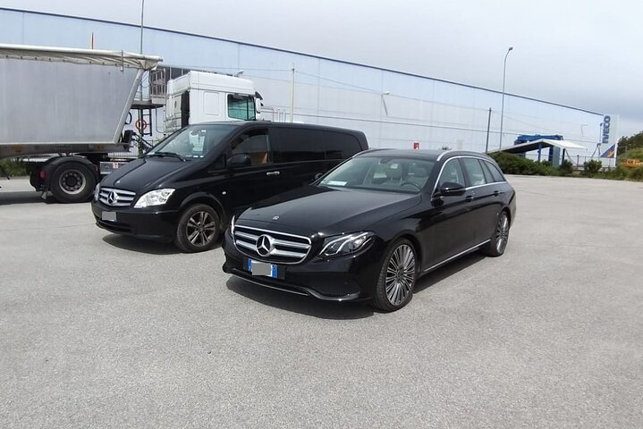 Malpensa Milan Airport (MXP) to Cernobbio - Round-Trip Private Transfer - Photo 1 of 16