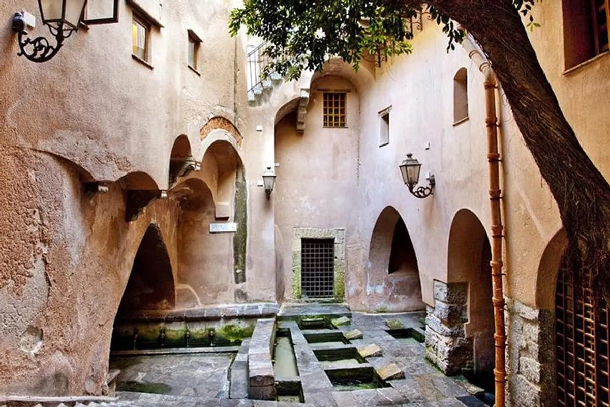 팔레르모의 Monreale, Bagheria (Villa Palagonia) and Cefalù from Palermo, Private  Tour | Pelago, image size:1200x800