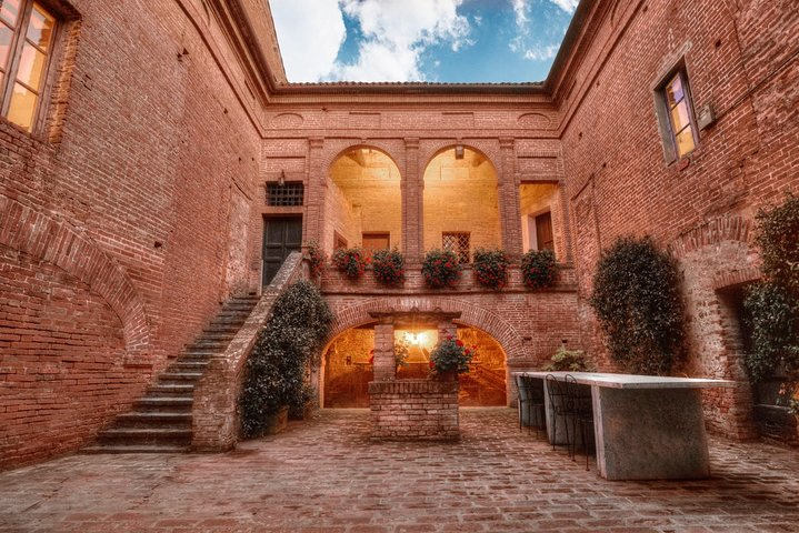 Montalcino: Brunello Wine Tasting & Lunch in a Tuscan Castle - Photo 1 of 15