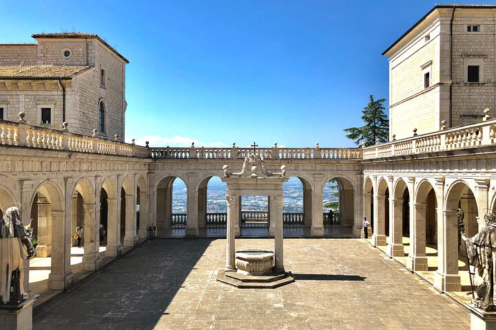 Montecassino and Caserta - Photo 1 of 14