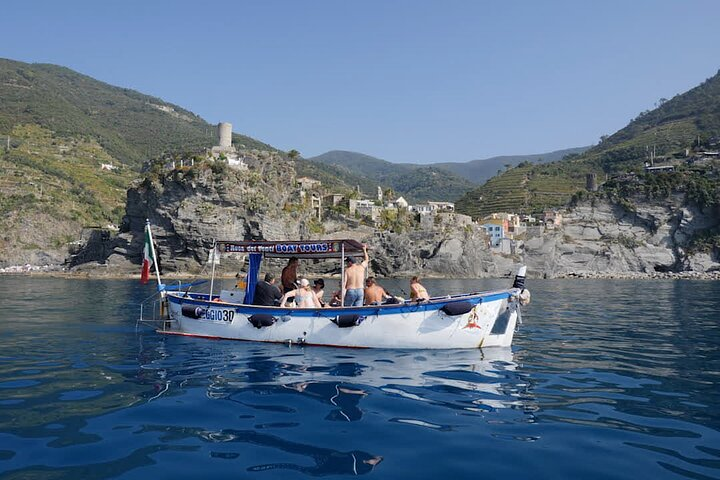 Morning Boat Tour to Cinque Terre with brunch - Photo 1 of 17