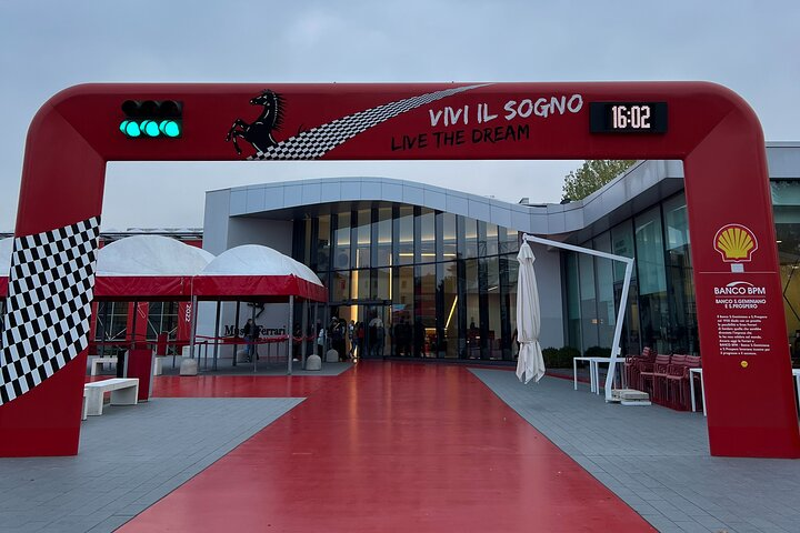 Motor Valley: Ducati,Lambo,Pagani,Ferrari,Balsamic,Lunch&Transfer - Photo 1 of 6