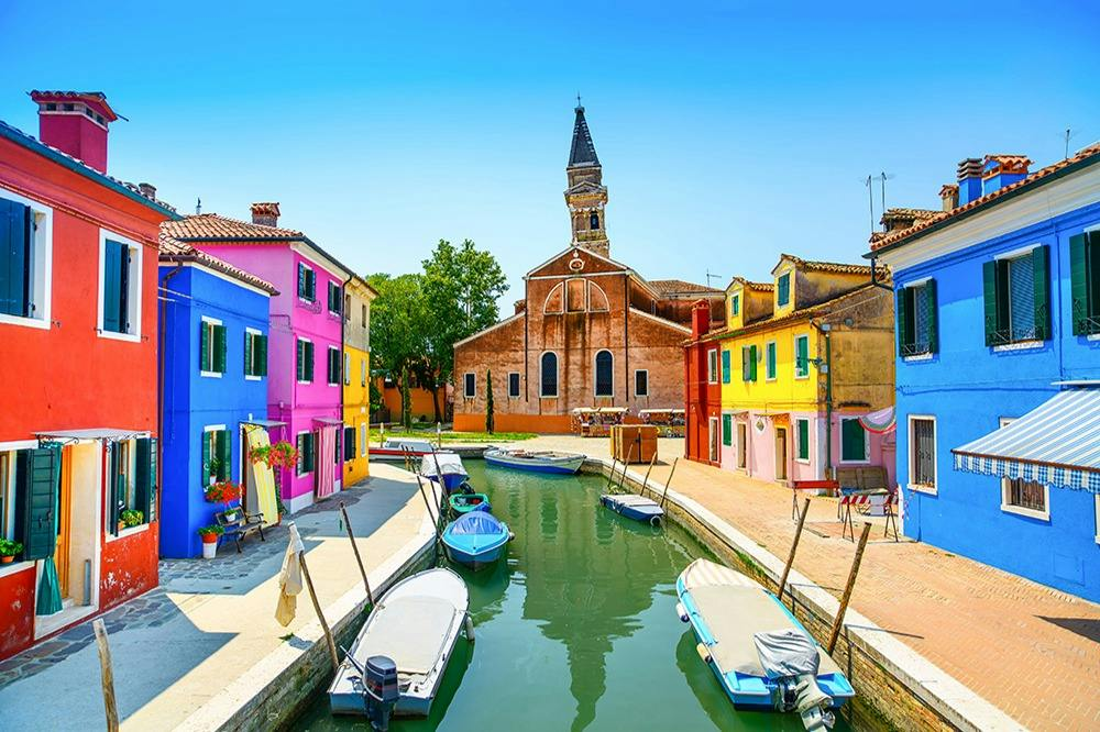 Murano and Burano: Boat Tour from Train Station + Glass-blowing Demo - Photo 1 of 1