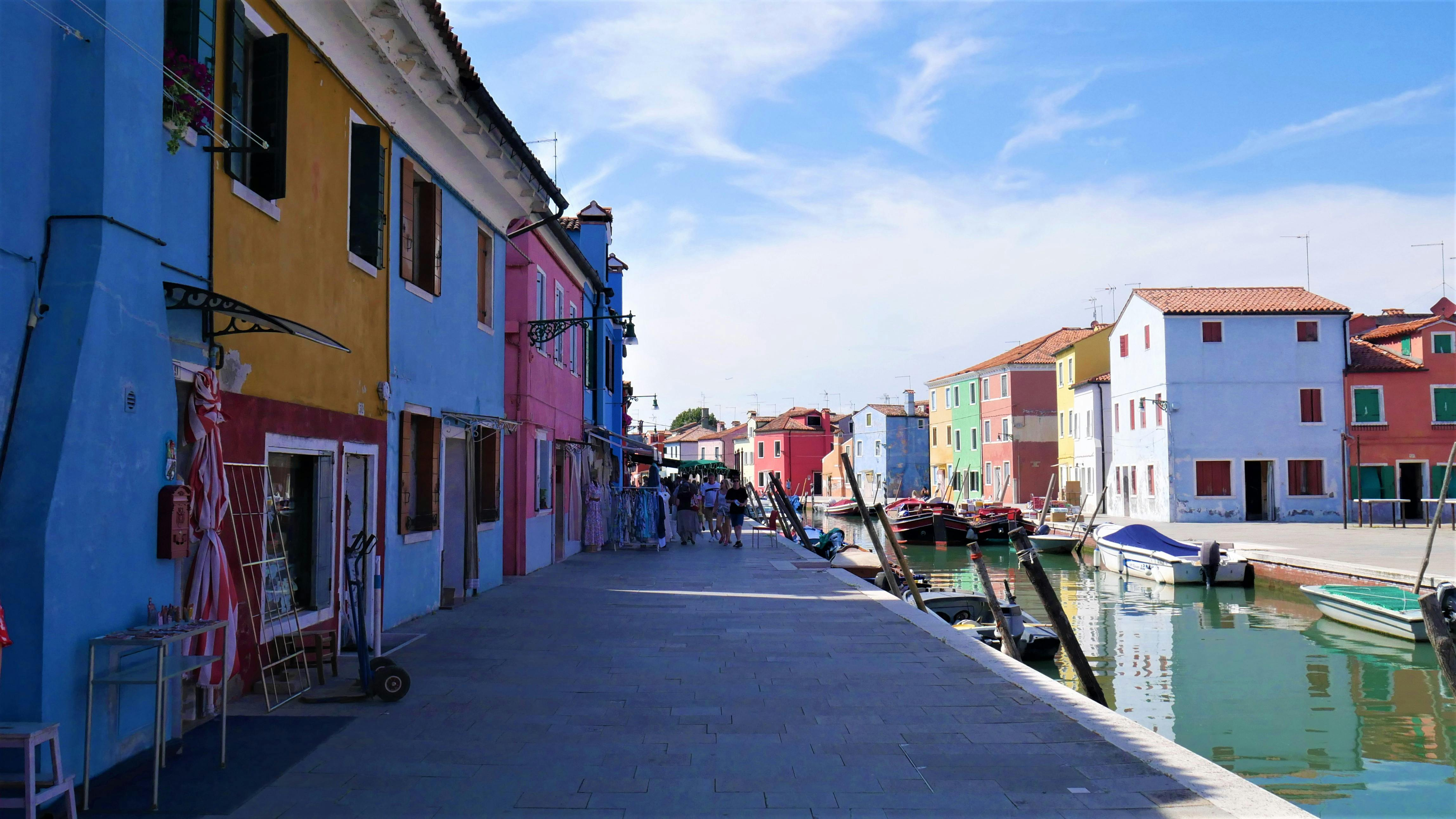 Murano and Burano: Morning Boat Tour + Glass-blowing Demonstration - Photo 1 of 11