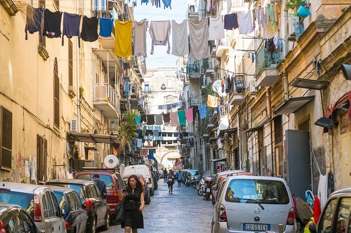 Naples by yourself with english speaking driver 4 or 8h disposal - Photo 1 of 13