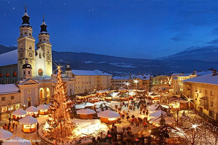 One day tour Christmas markets Innsbruck - Bressanone - Vipiteno - Photo 1 of 3