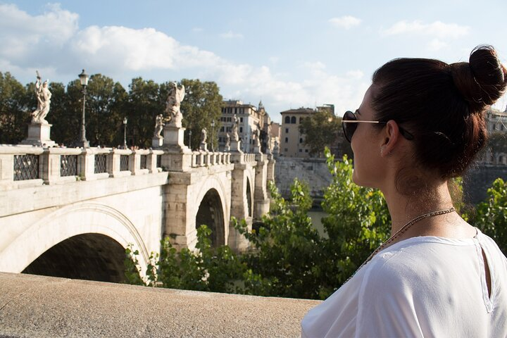 Outdoor Vatican Tour from St. Peter's Basilica to Borgo & Castle Sant'Angelo - Photo 1 of 6