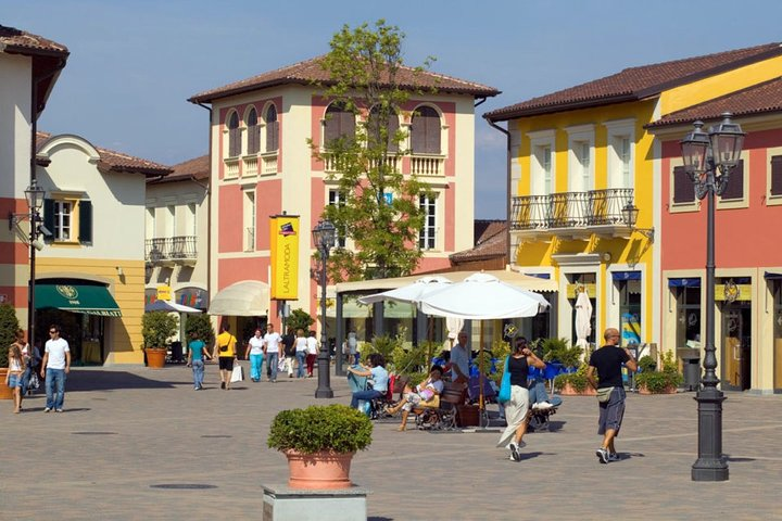 Serravalle Outlet shopping, private tour from Milan, by car. - Photo 1 of 16