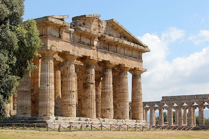 Paestum Temples and Museum Skip the Line Private Guided Tour with a Local Guide - Photo 1 of 6