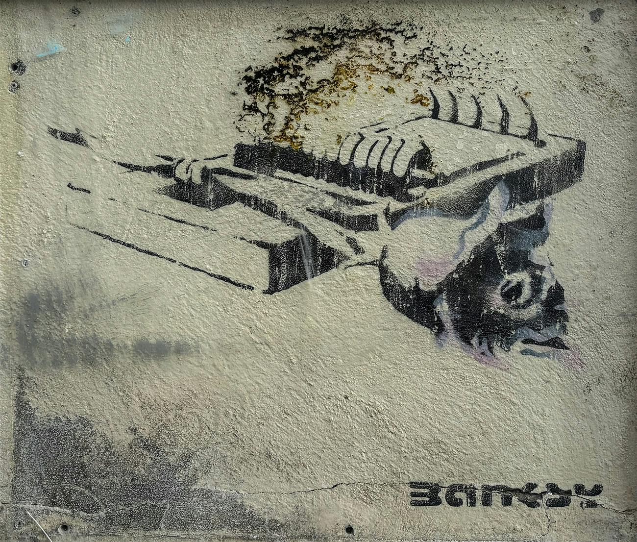 Palazzo Fava: Banksy Archive 01 - The School of Bristol 1983-2005 Exhibition - Photo 1 of 6