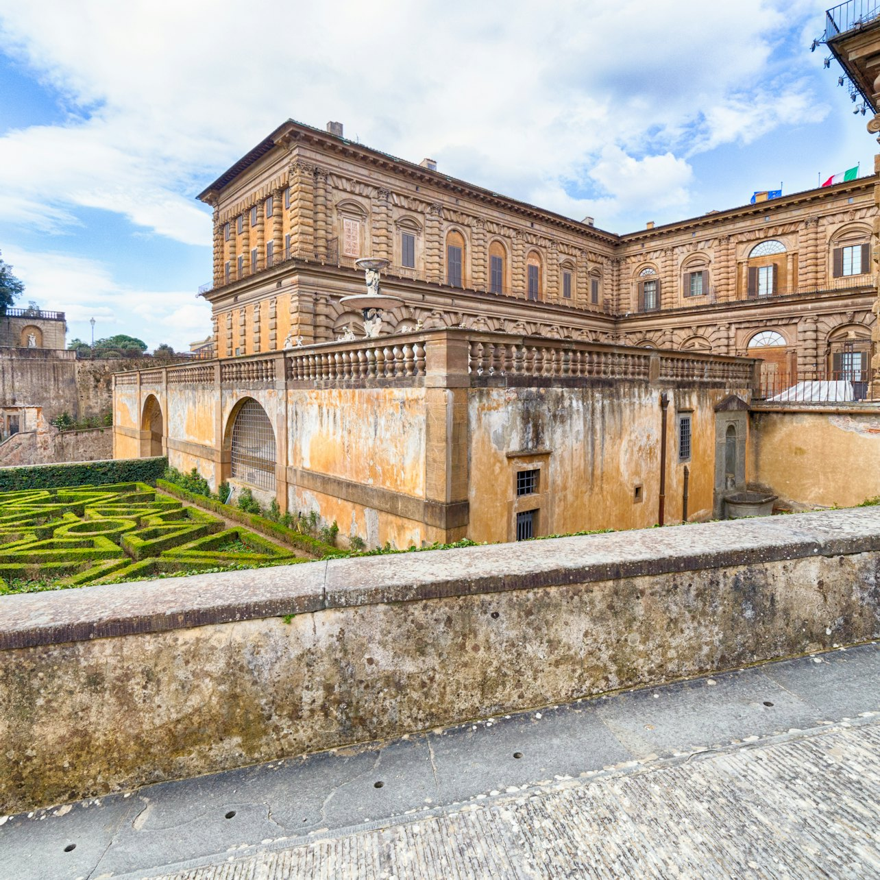 Palazzo Pitti & Palatine Gallery: Reserved Entrance + Audio Guide - Photo 1 of 6