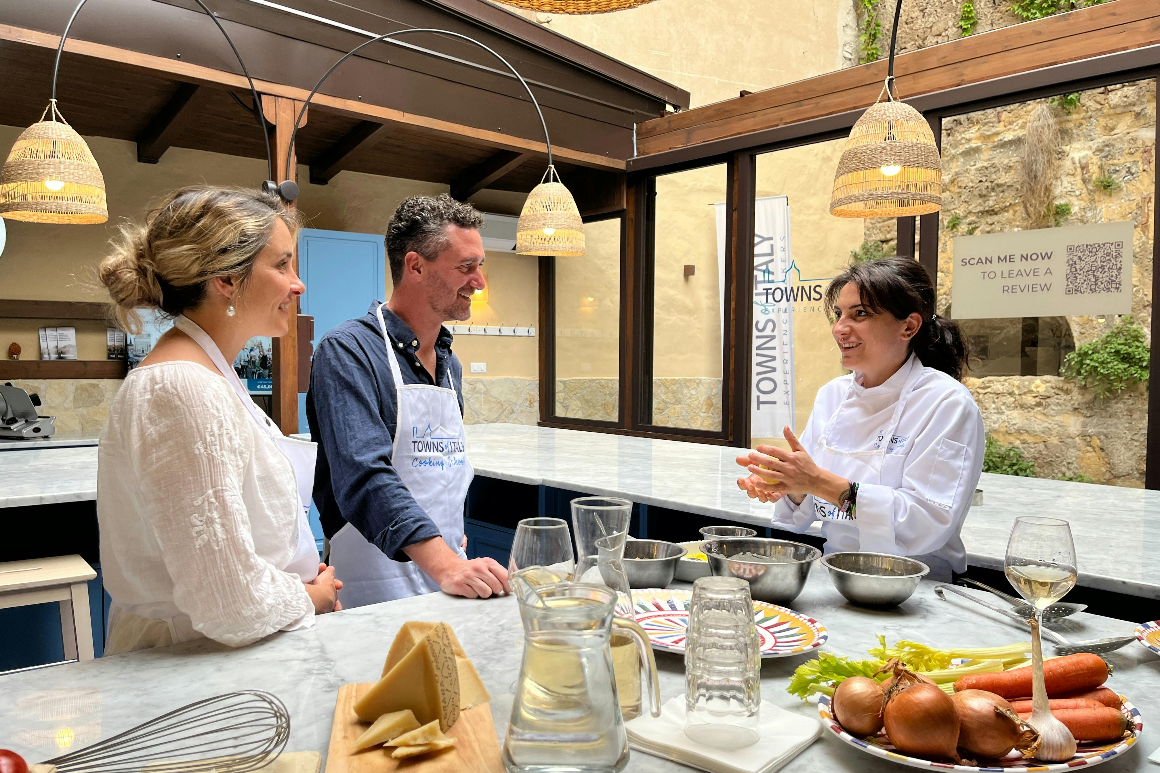 Palermo: Market Tour + Cooking Class + Meal & Unlimited Wine - Photo 1 of 25