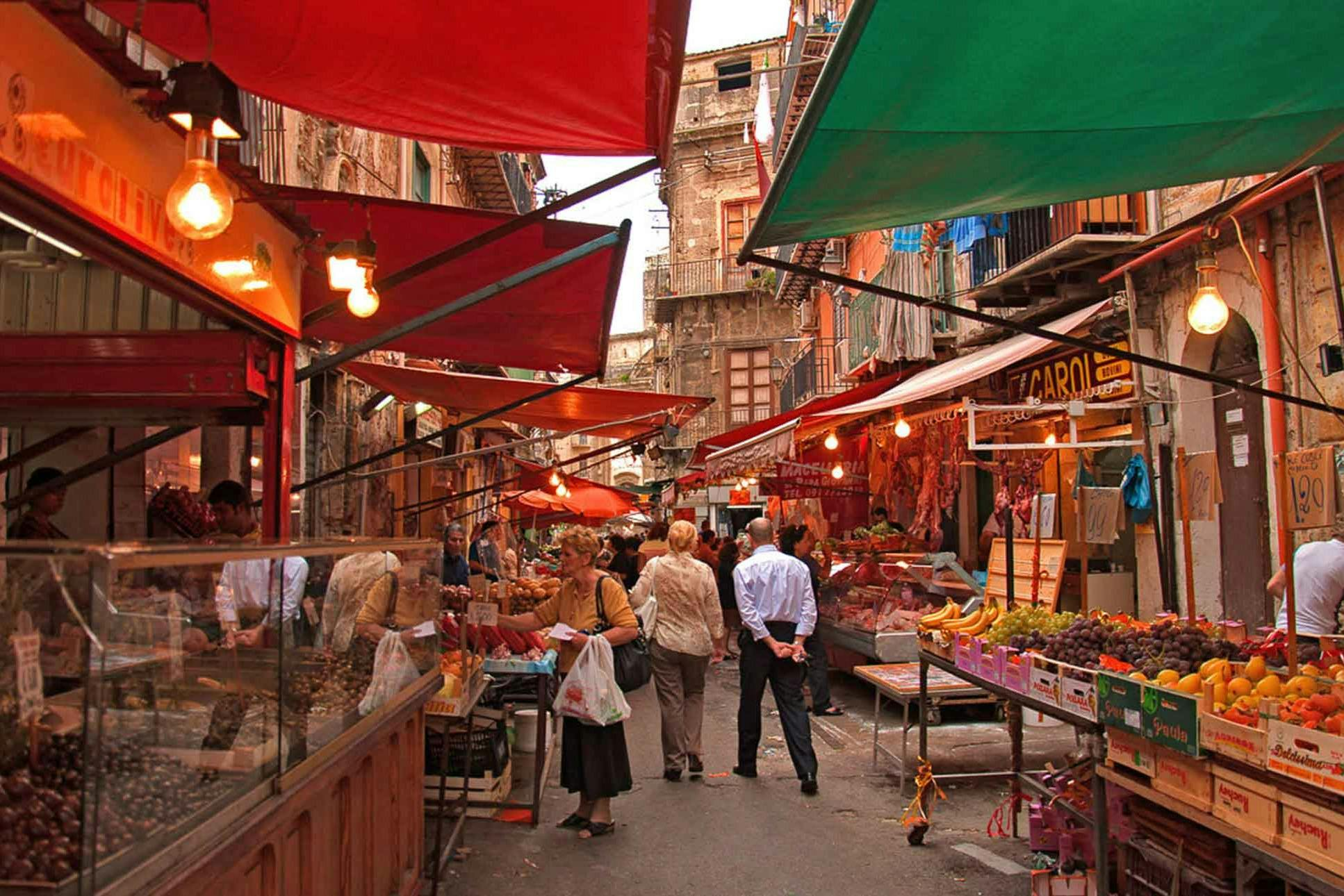 Palermo: Guided Vucciria Market Food Tour - Photo 1 of 3