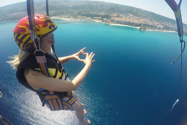 Parasailing Single Flight to Tropea in Small Group - Photo 1 of 7