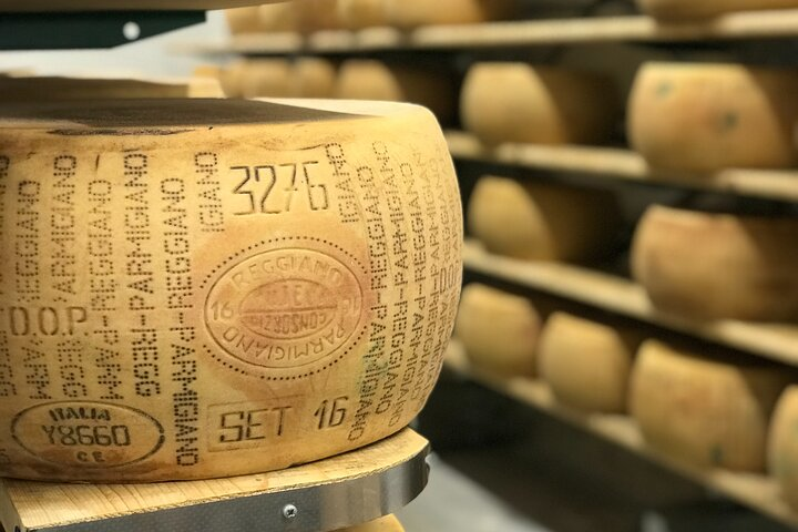Parmigiano-Reggiano Tour and tastings - Photo 1 of 7