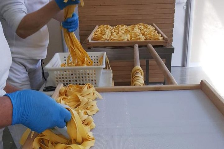 Pasta Factory Tour and Pisa - Photo 1 of 5