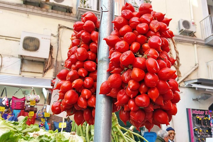 Tomatoes at the Pignasecca Market