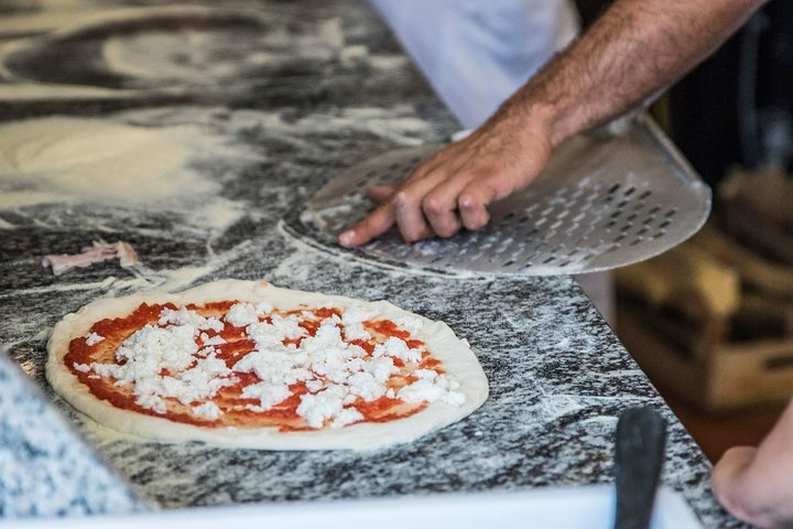 Pizza making experience - private - Photo 1 of 4