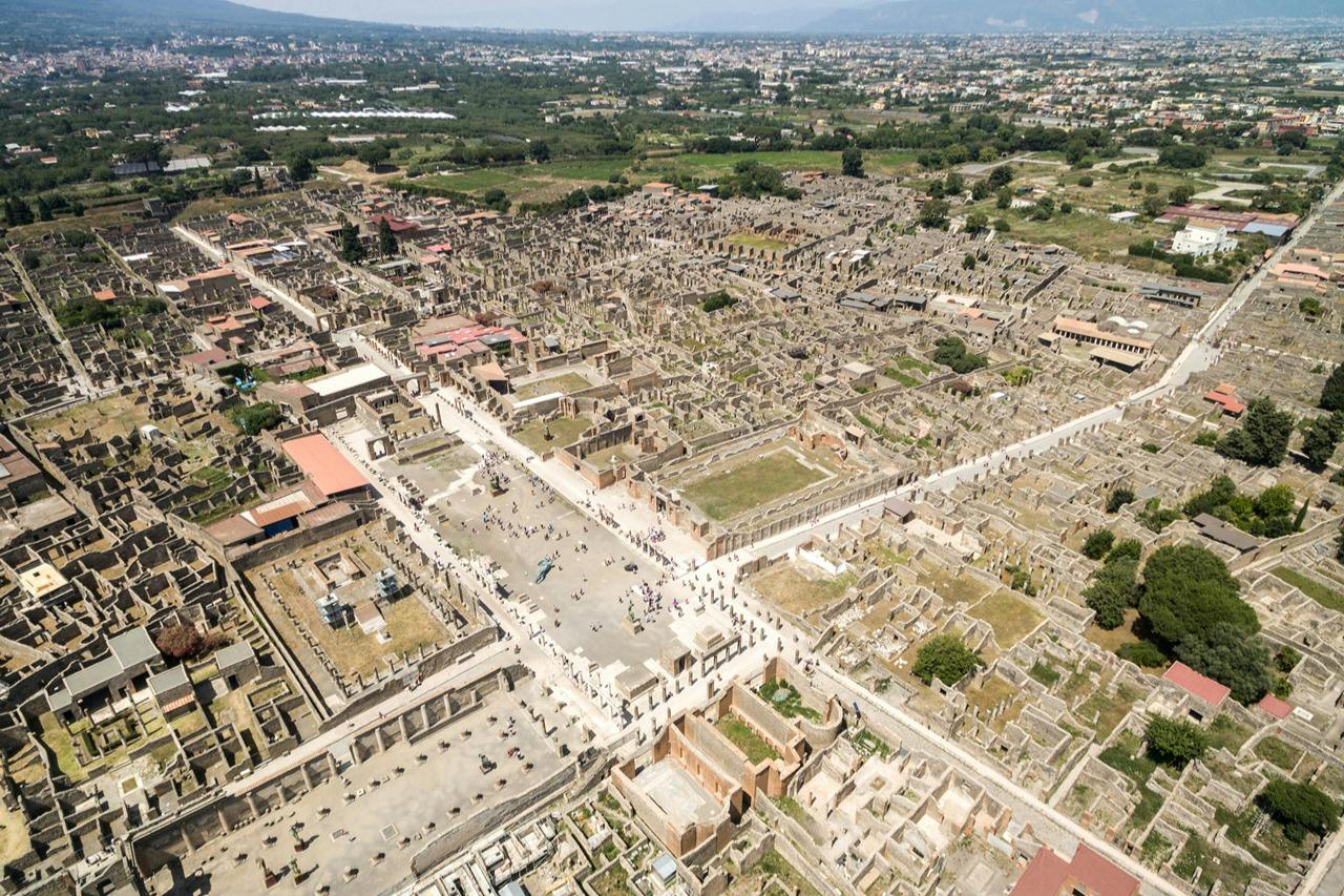 Pompeii & Mount Vesuvius: Skip The Line Ticket + Guided Tour + Transfers - Photo 1 of 7
