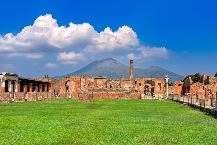  Pompeii and Mount Vesuvius SELECT tour - Photo 1 of 8