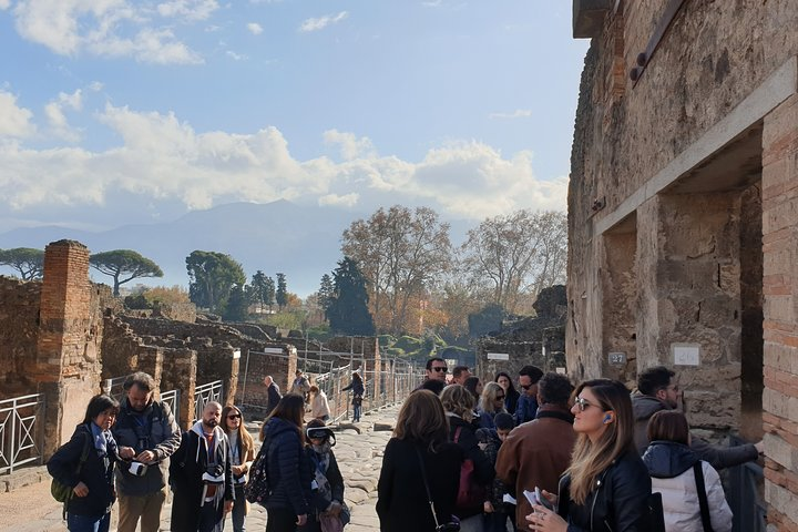 Inside the Pompeii Ruins