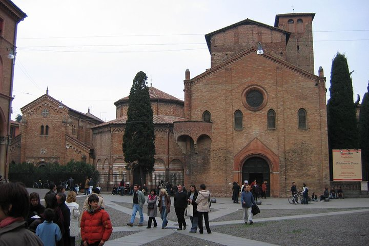 Private 3-hour Walking Tour of Bologna with private official tour guide - Photo 1 of 7