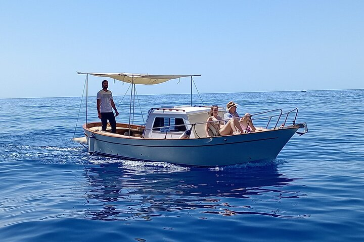 Private boat tour in the Tigullio and in the Portofino area - Photo 1 of 25