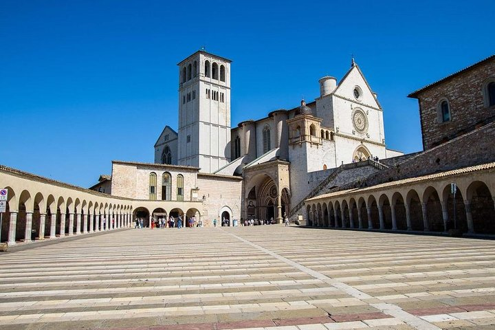 Private car trip to Assisi and Perugia from Florence FD12 - Photo 1 of 5